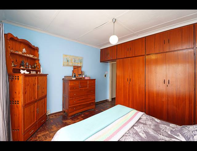 3 BEDROOM HOUSE FOR SALE IN WESTDENE